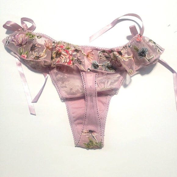 Victoria's secret Bra 36D and matching panty - Picture 7 of 7